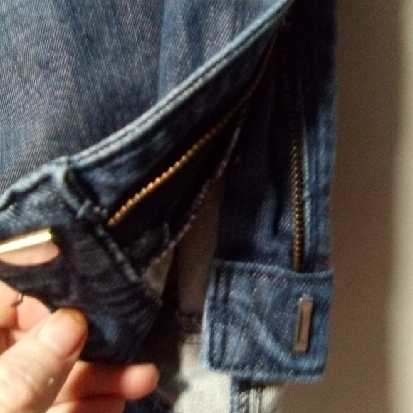 LEVI low-rise boot cut 545 vintage women's jeans. Size 24. (40X32) - Picture 2 of 15